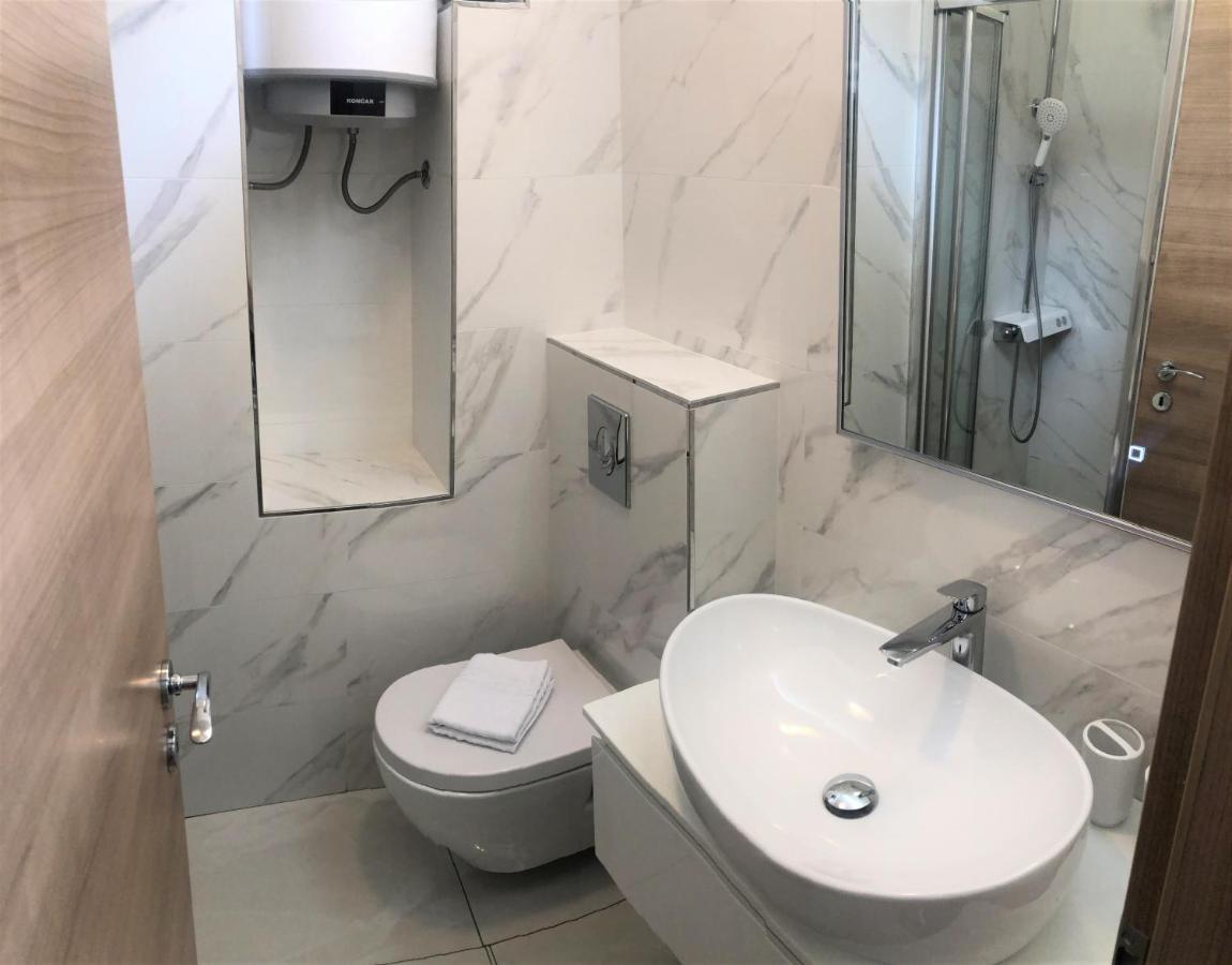 Apartments & Rooms Formenti สกราดิน ภายนอก รูปภาพ